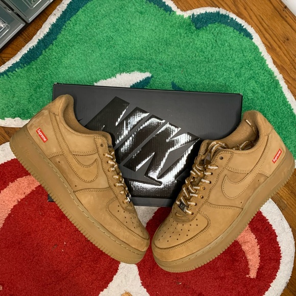 Air Force supreme wheat size 8 Men’s Price: $180 - Picture 2 of 2